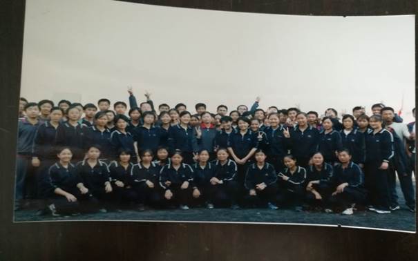 说明: C:\Users\Administrator\Desktop\校友会工作\校友会工作\世界杯体育官方网站历届校友照片\毕业照\D8BC7A6FE42B2DE3F0EF4BB096738969.jpg